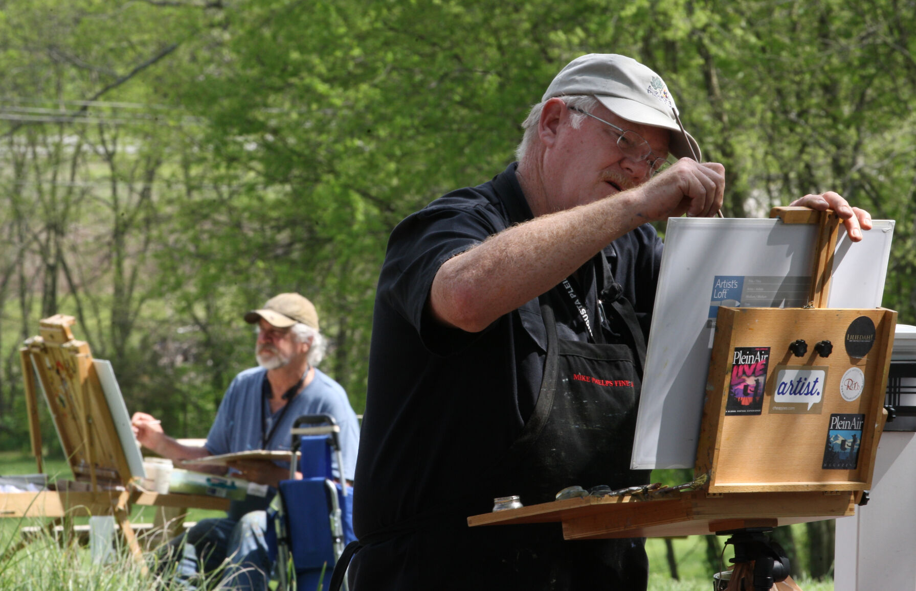 Mike Phelps and John Whytock paint